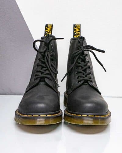 DR MARTENS ANFIBIO MOD. 1460 GREASY NERO5 DR. MARTENS DR. MARTENS Anfibio in pelle morbida 1460 GREASY