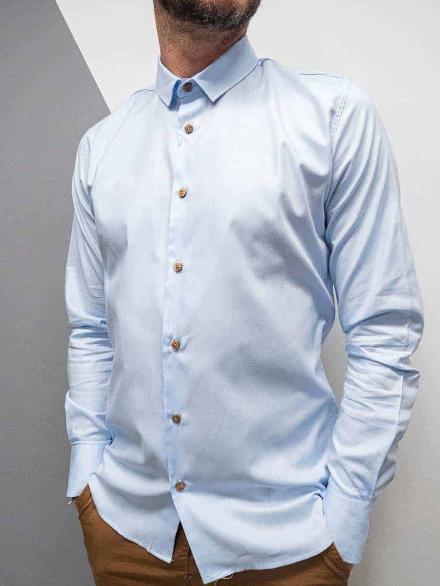 ESTASI Camicia in cotone con bottoni in legno SOLOMUN