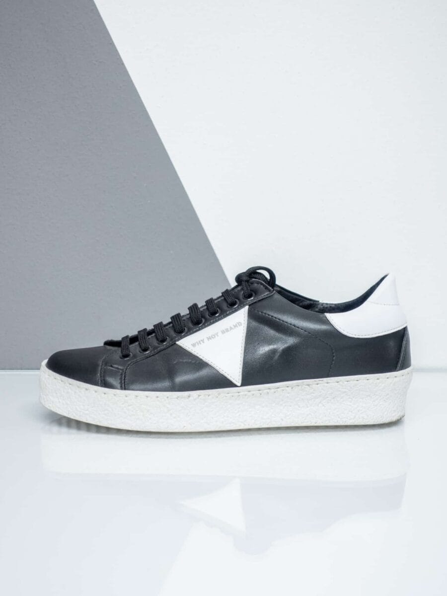 WHYNOTBRAND Sneakers in ecopelle con para lavorata, triangolo logo a  contrasto e linguetta in nabuk WOF46 Prezzo 69,30€ - Estasi Fashion