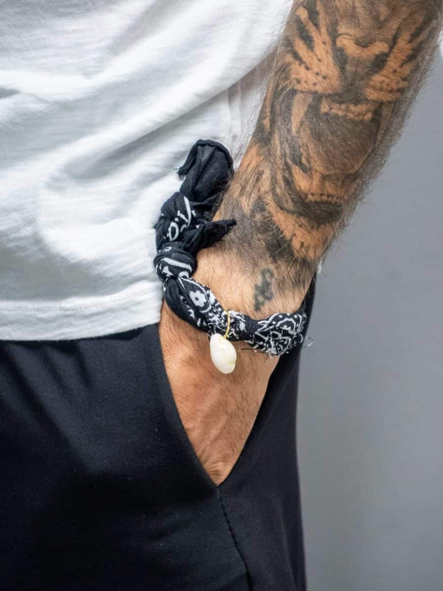 Braccialetto bandana con conchiglia CAPRI