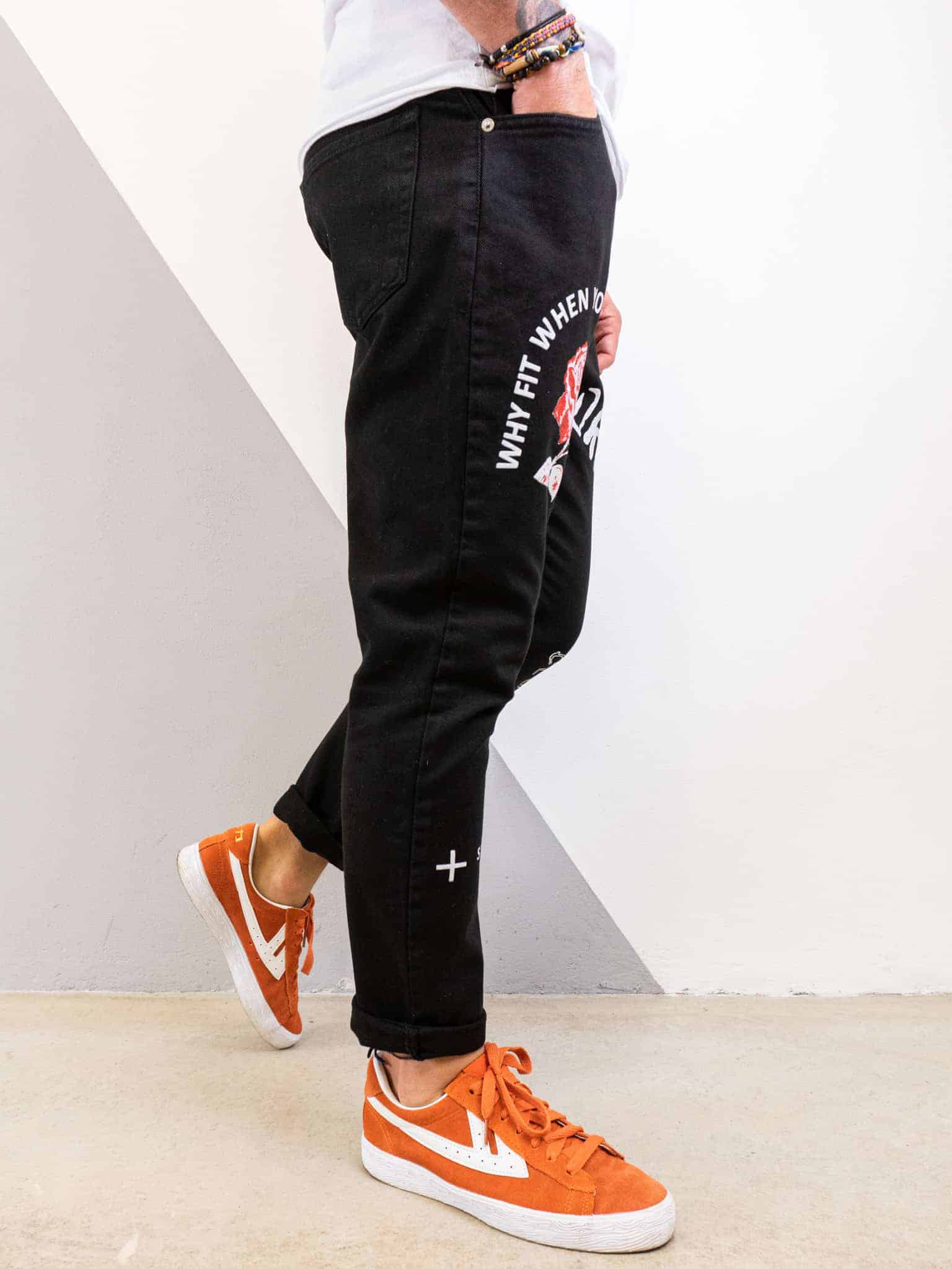 MOD Jeans morbido con stampa rose e scritte in contrasto 8006
