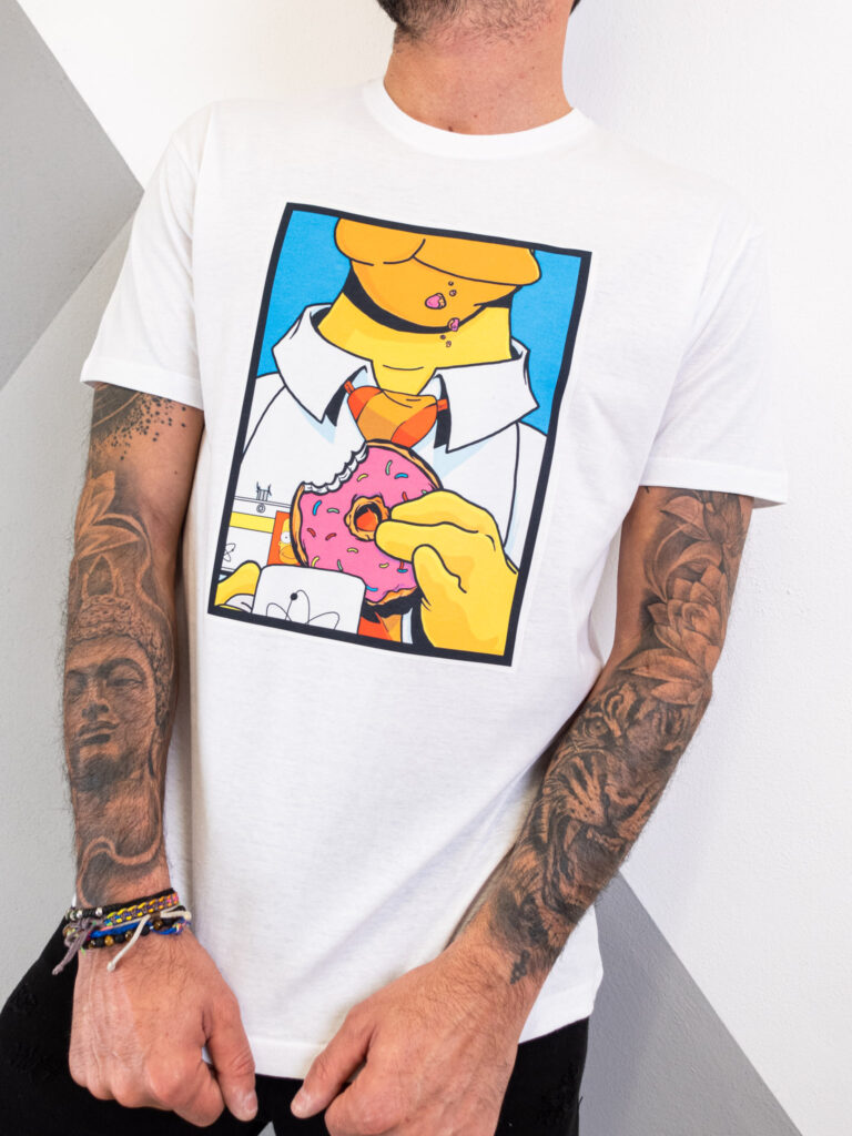 RESELL T shirt in cotone con stampa HOMER SIMPSON 41 2 RESELL APPAREL RESELL T-shirt in cotone con stampa HOMER SIMPSON 41 bianco