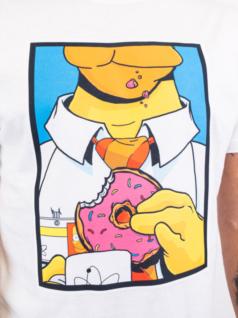 RESELL T shirt in cotone con stampa HOMER SIMPSON 41 3 RESELL APPAREL RESELL T-shirt in cotone con stampa HOMER SIMPSON 41 bianco