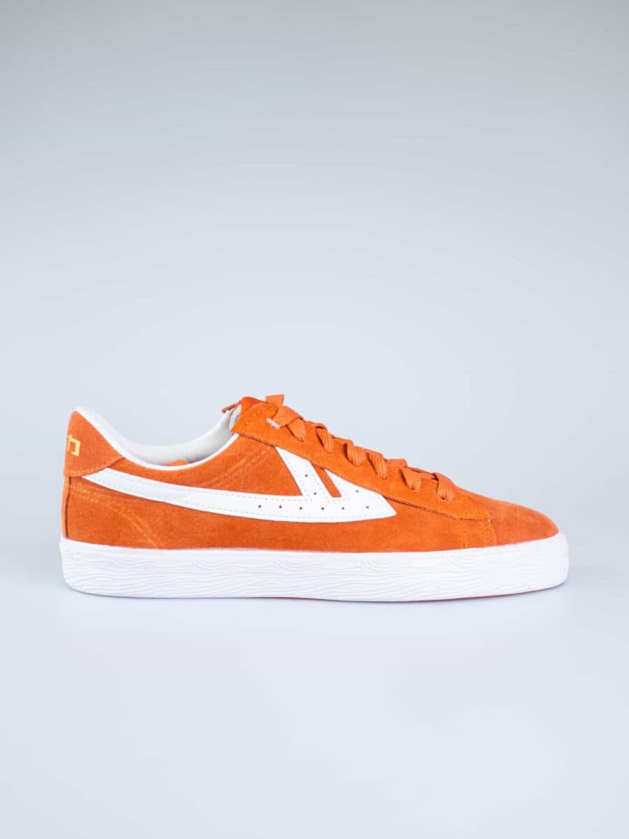 WARRIOR SHANGHAI Sneakers arancio con tomaia in suede e stripes in pelle DIME