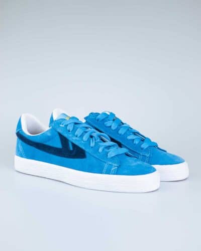 WARRIOR SHANGHAI Sneakers azzurra con tomaia in suede e stripes in pelle DIME 3 WARRIOR SHANGHAI WARRIOR SHANGHAI Sneakers azzurra con tomaia in suede e stripes in pelle DIME