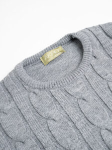 AKIRO’ Maglione grigio girocollo intrecciato TF196 (4)