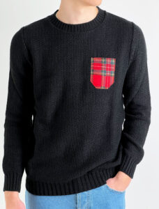V2 Maglione girocollo 3D misto lana con taschino stampa SCOZZESE nero (1)