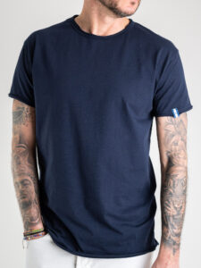 BL11 T-shirt in cotone con dettagli sulla manica sinistra BASIC Blu (3)