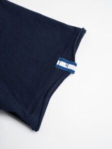 BL11 T-shirt in cotone con dettagli sulla manica sinistra BASIC Blu (7)