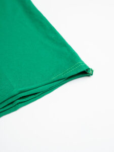 BL11 T-shirt in cotone con dettagli sulla manica sinistra BASIC Verde (1)