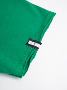 BL11 T-shirt in cotone con dettagli sulla manica sinistra BASIC Verde (7)