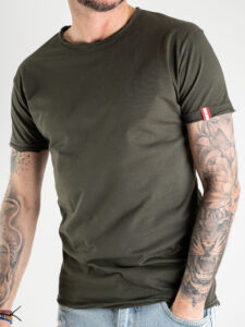 BL11 T-shirt in cotone con dettagli sulla manica sinistra BASIC Verde Militare (4)