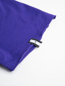 BL11 T-shirt in cotone con dettagli sulla manica sinistra BASIC Viola (6)