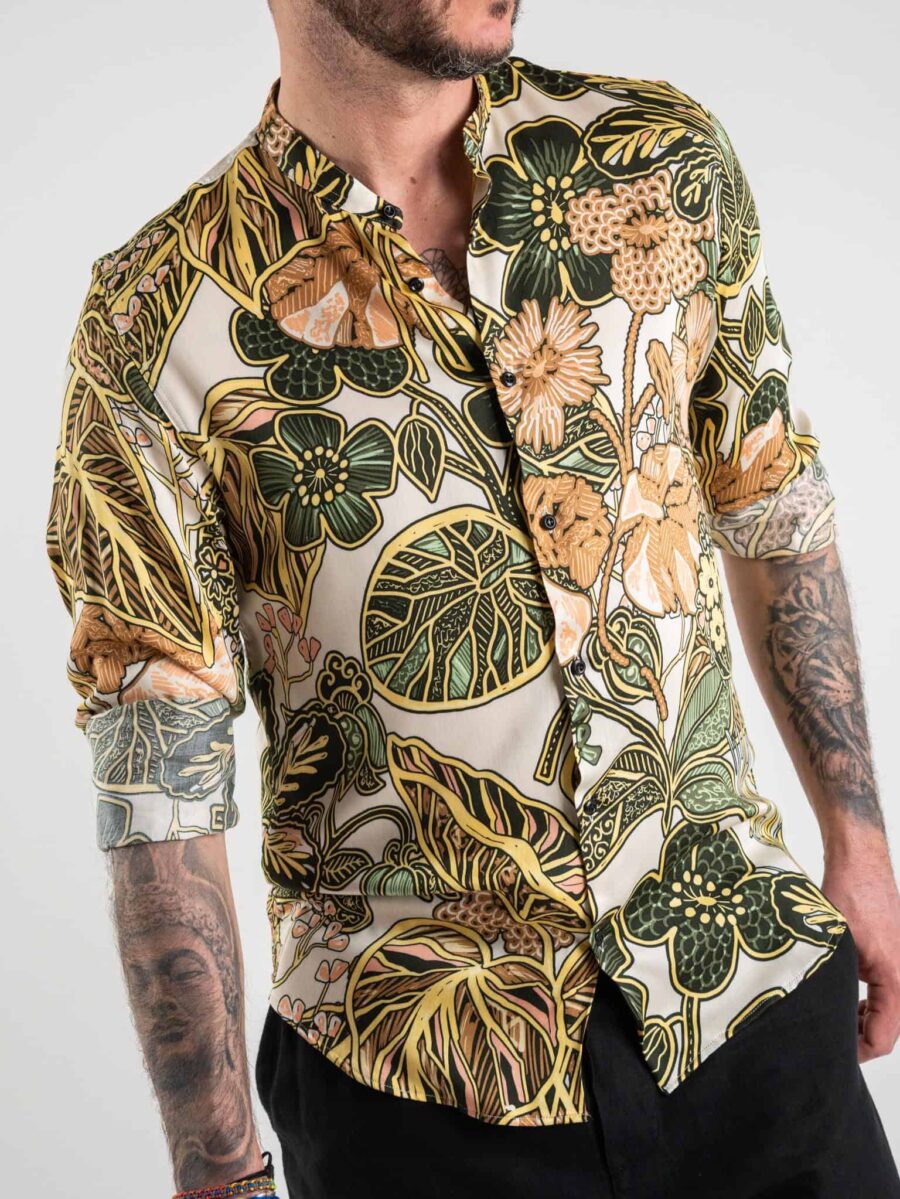 ESTASI Camicia coreana panna in viscosa stampa fiori grandi verdi STINTINO