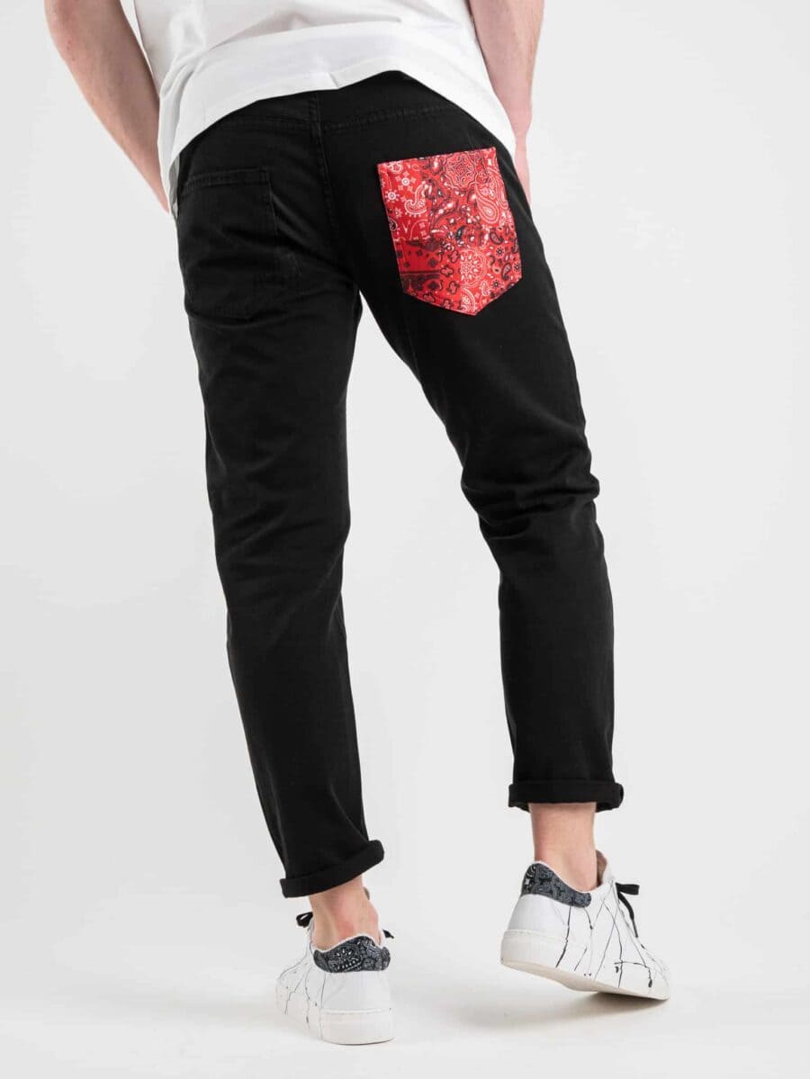 V2 Jeans con rotture, toppe e tasca posteriore stampa BANDANA nera
