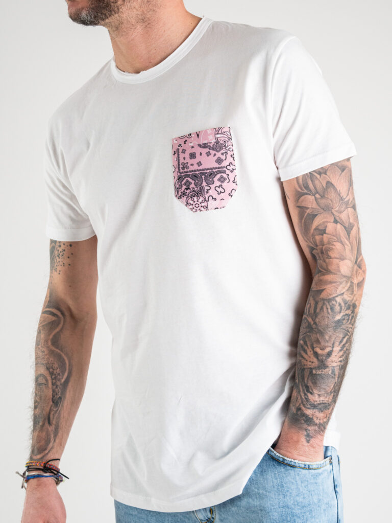 V2 T-shirt in cotone con taschino stampa BANDANA 14 Bianco - immagine 2