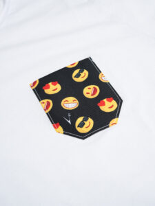 V2 T-shirt in cotone con taschino stampa SMILE bianca (2)