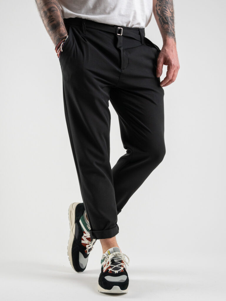 BLACK SUNDAY Pantalone in poliviscosa leggero e morbido con cintura BS2201 Nero 3 BLACK SUNDAY BLACK SUNDAY Pantalone basico con cintura BS/2201 Nero