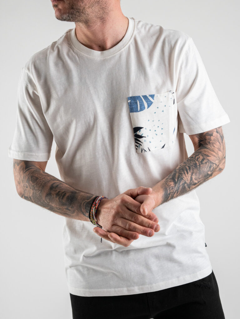 ONLYSONS T shirt in cotone con taschino stampa foglie MELODI 22022192 Star White 2 ONLY&SONS ONLY&SONS T-shirt in cotone con taschino stampa foglie MELODI 22022192 Star White