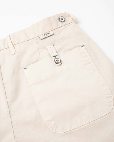 BERNA Pantalone leggero basico con tasche 220327 Beige 2 1 BERNA BERNA Pantalone leggero basico con tasche 220327 Beige