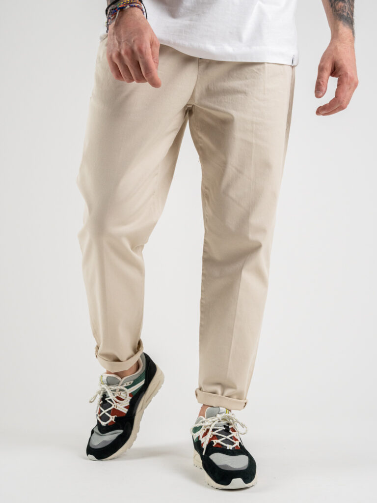 BERNA Pantalone leggero basico con tasche 220327 Beige 2 BERNA BERNA Pantalone leggero basico con tasche 220327 Beige