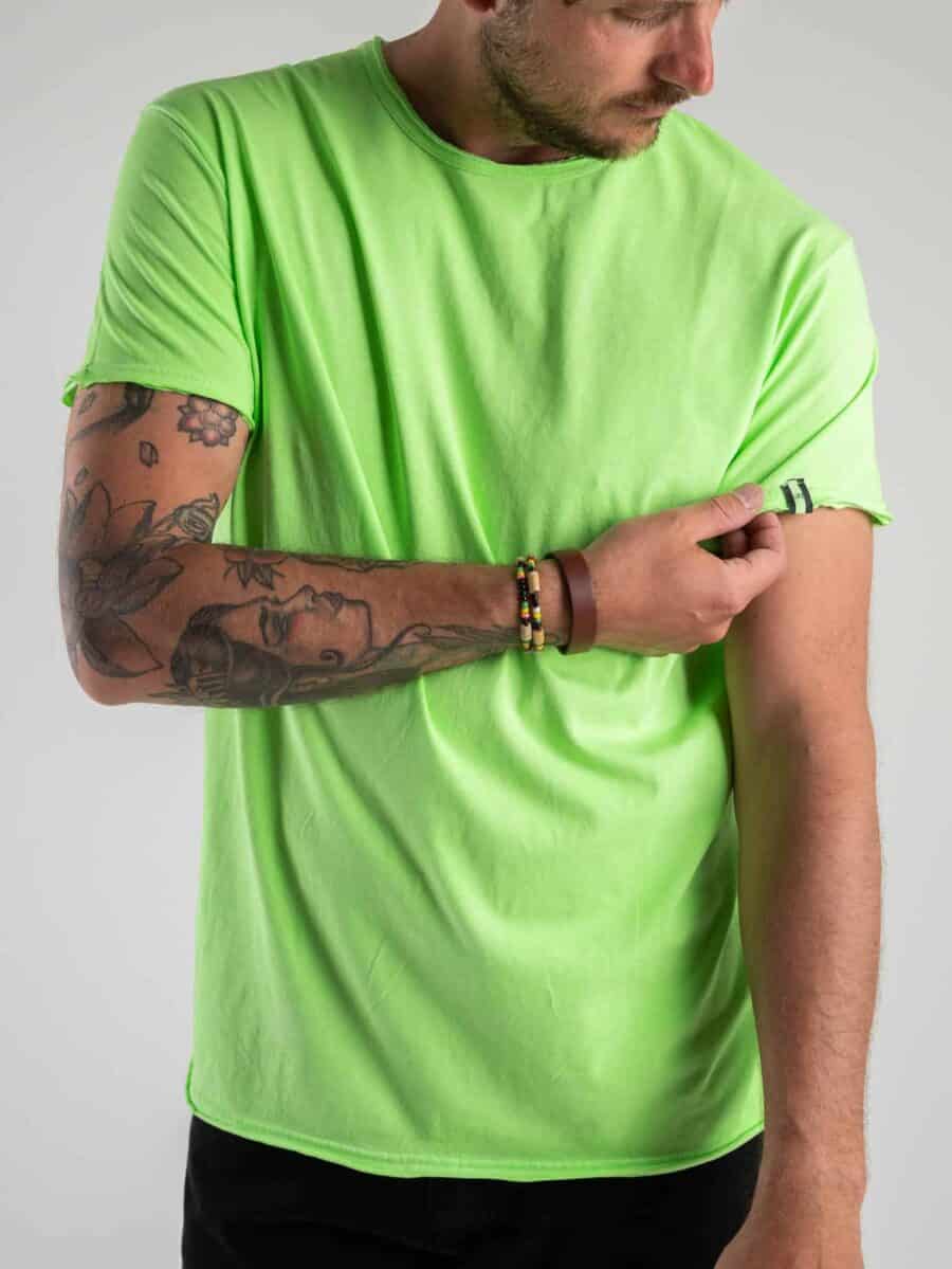 BL11 T-shirt in cotone con dettagli sulla manica sinistra BASIC Verde Fluo