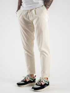 ESTASI Pantalone in gabardina con pinces VIPER 8004 Latte (3)