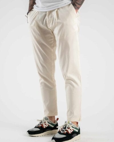 ESTASI Pantalone in gabardina con pinces VIPER 8004 Latte 3 Nuovi Arrivi