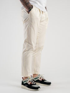 ESTASI Pantalone in gabardina con pinces VIPER 8004 Latte (6)