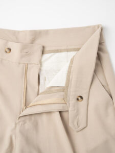 ESTASI Pantalone in tessuto morbido con pinces MILLER 8004 Beige (7)