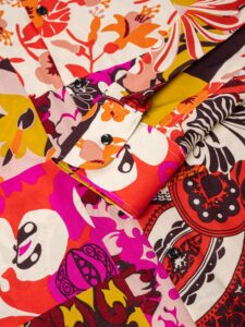 ESTASI Camicia coreana in viscosa stampa floreale beige e marrone LIPARI rossa (1)