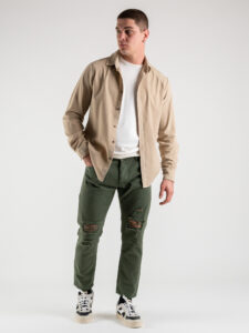 ESTASI Jeans con rotture alle ginocchia KLOPP verde (5)