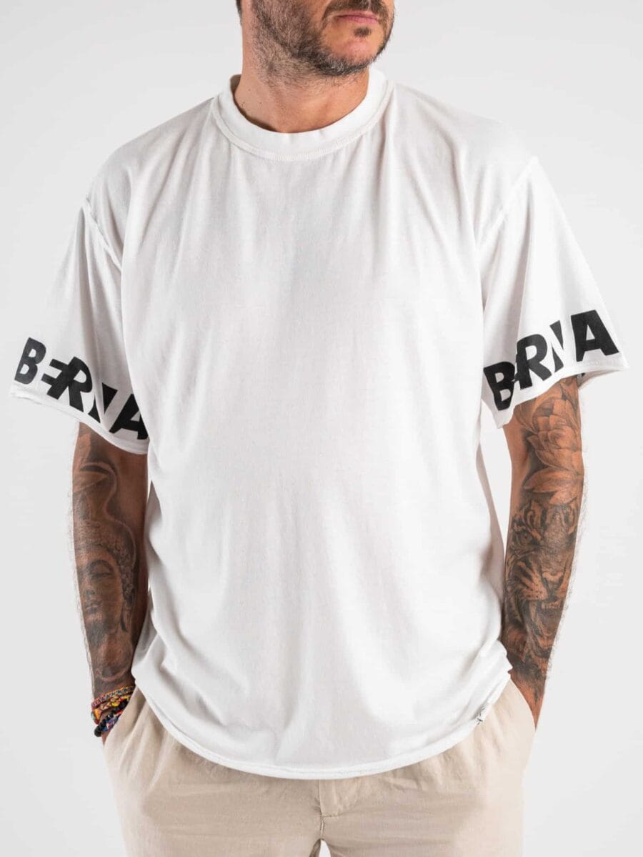 BERNA T-shirt over con stampa logo sulle maniche 220069 Bianco