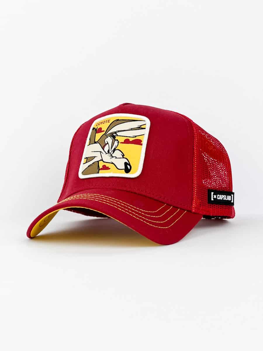 CAPSLAB Cappellino bordeaux con patch gialla stampa looney tunes COYOTE