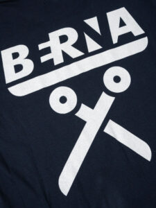 BERNA T-shirt basica con logo fronteretro e fondo curvo 223123 Blu (2)