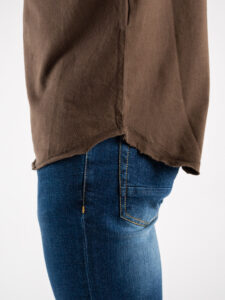 BERNA T-shirt basica con logo fronteretro e fondo curvo 223123 Moro (1)