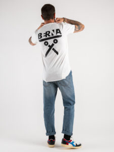 BERNA T-shirt basica con logo fronteretro e fondo curvo 223123 Ottico (9)