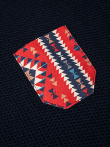 V2 Maglione girocollo 3D misto lana con taschino stampa AZTECA 22 blu (3)
