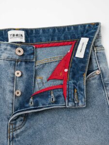 BERNA Jeans basico cropped con rotture 223041 Azzurro (2)