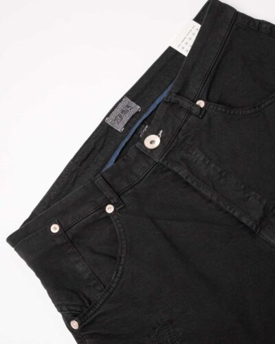 BERNA Jeans slim con rotture e toppe 220214 Nero 1 BERNA BERNA Jeans slim con rotture e toppe 220214 Nero