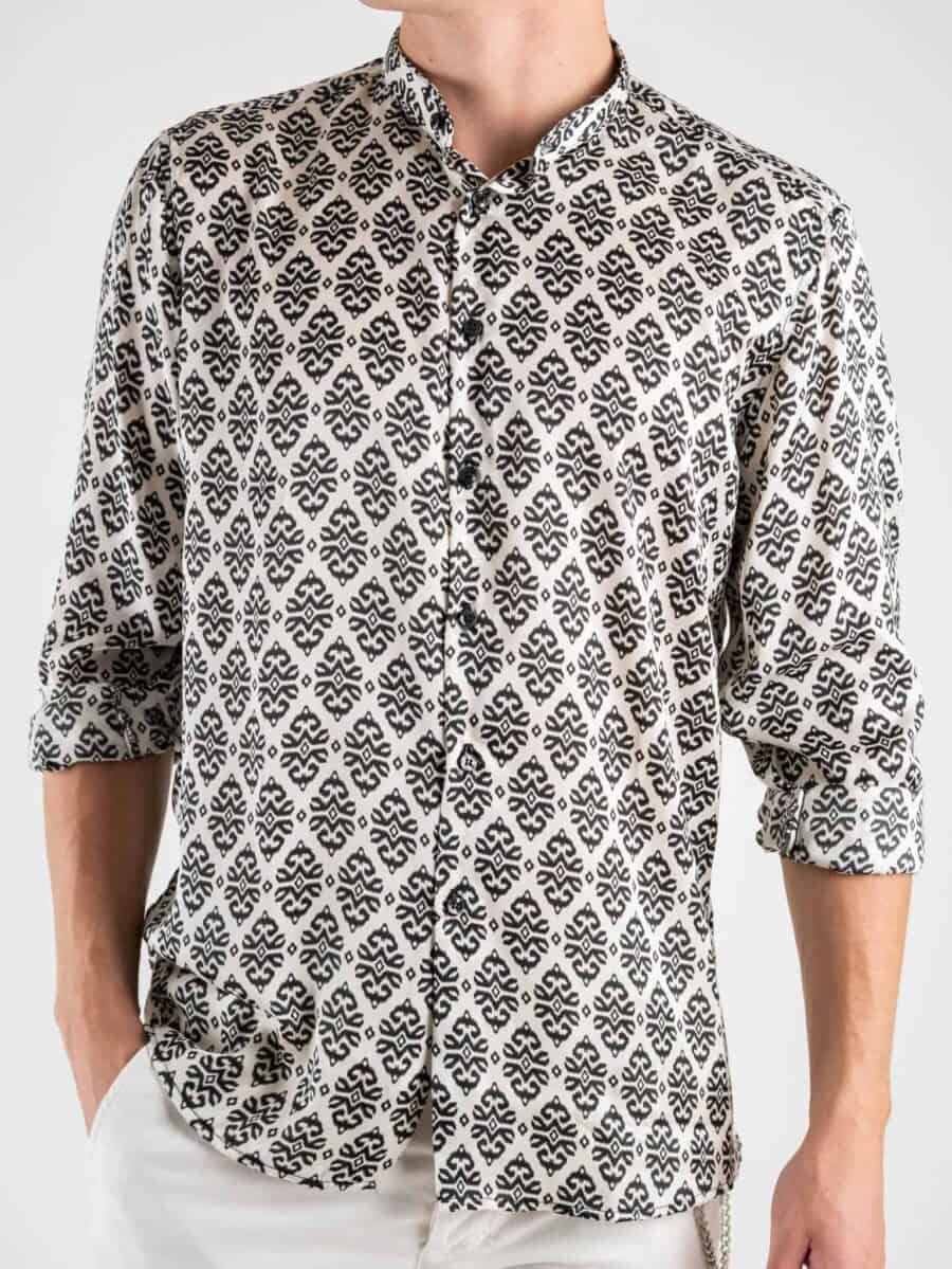 BLACK SUNDAY Camicia in viscosa con collo coreana in fantasia GHALI Bianca
