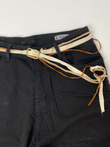 OVER-D Pantalone cinque tasche con rotture, taglio vivo e cordino P28 Nero (2)