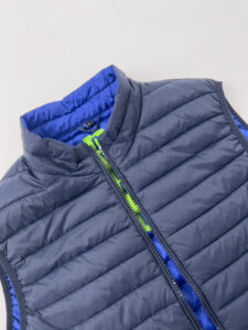 OVER-D Piumino smanicato con zip e tasche J01 BluRoyal (1)