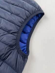 OVER-D Piumino smanicato con zip e tasche J01 BluRoyal (6)