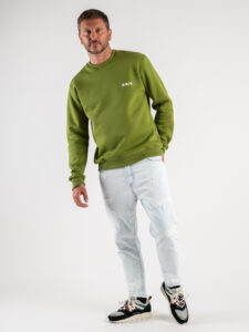 BERNA Jeans carrot lavaggio chiaro con rotture chiuse 220314 Azzurro5