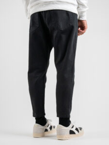 BERNA Jeans cropped con rotture chiuse 223033 Nero (1)