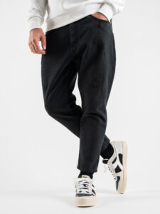 BERNA Jeans cropped con rotture chiuse 223033 Nero (2)