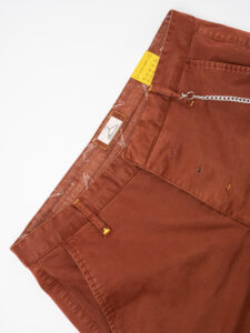 BERNA Pantalone chinos slim con catenella laterale Aragosta (3)
