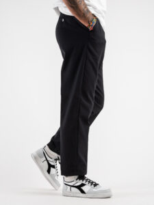 BERNA Pantalone da abito morbido in tessuto tecnico con pinces 223083 Nero (4)