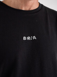 BERNA T-shirt over con logo frontale in rilievo 223272 Nera (5)